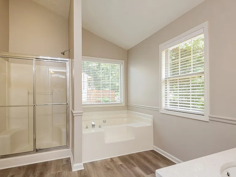 5912 Sycamore Ridge Dr — Photo 10