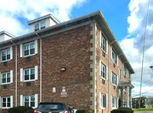 1 Kilby St APT 38, Woburn, MA 01801