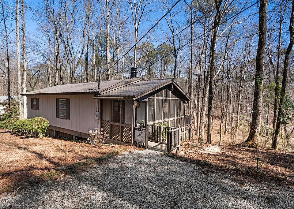 1st image of 207 Westgate Cir