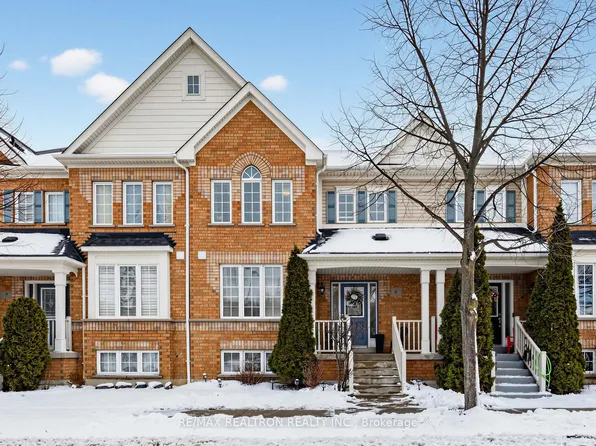 9 Winrow Gate, Ajax, ON L1T 0G3