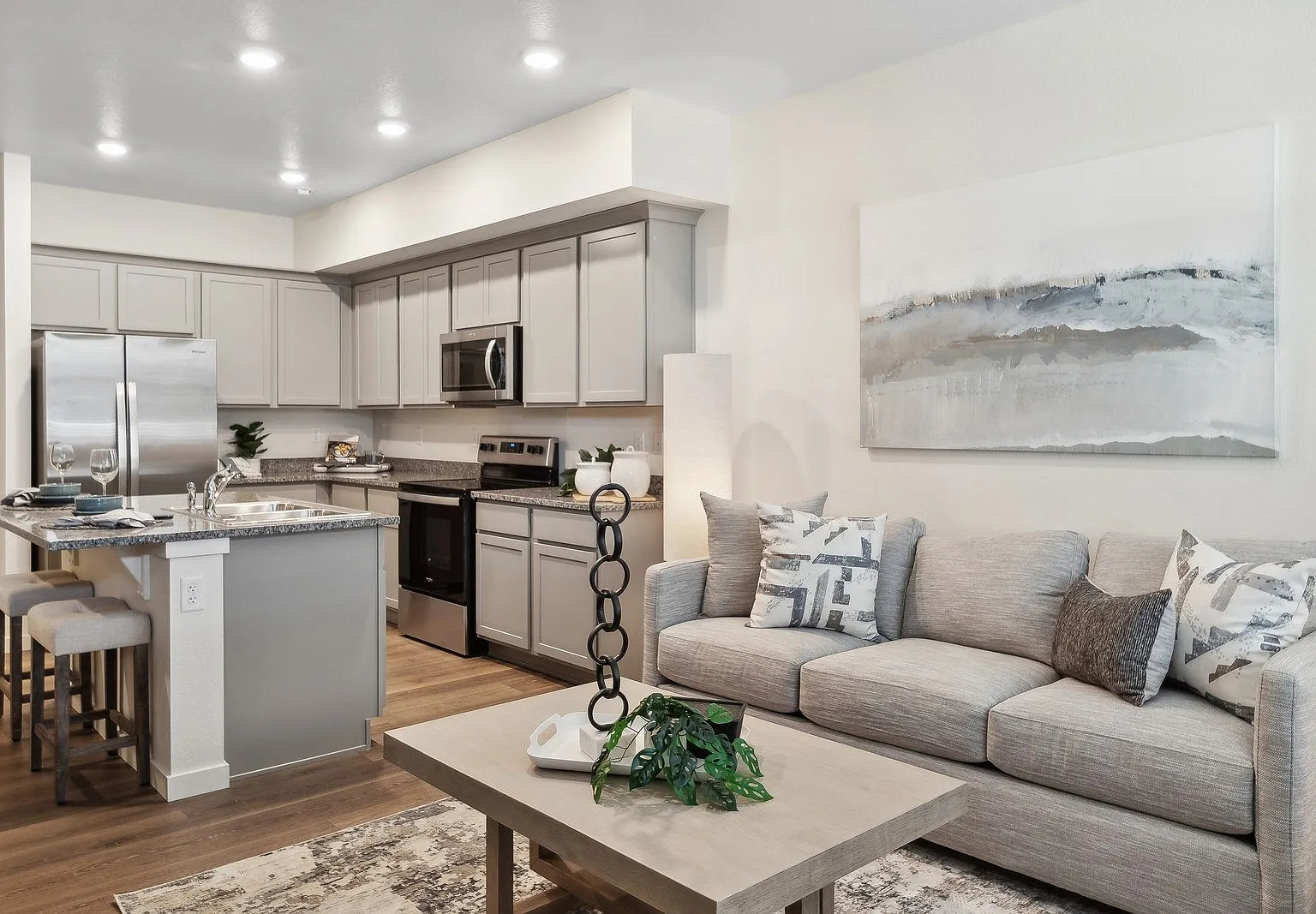 Avenza Townhomes — Photo 3