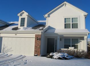 80 Catamaran Cir, Hampshire, IL 60140