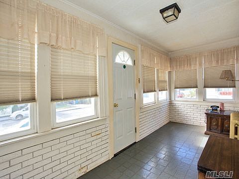 5th image of 3121 Royal Ave