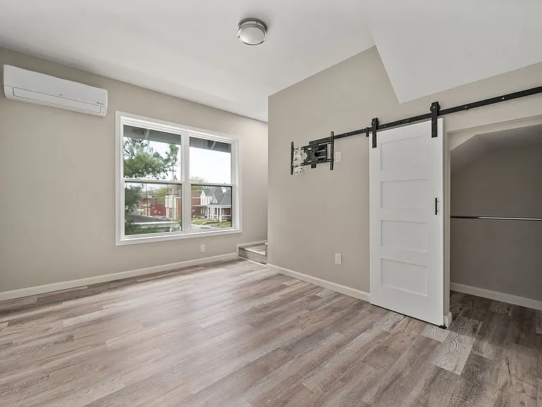 741 Sullivant Ave #C — Photo 10