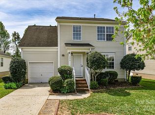11605 Stewarts Crossing Dr, Charlotte, NC 28215