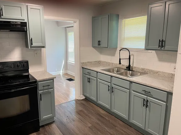 1308 S Northern Blvd, Independence, MO 64052