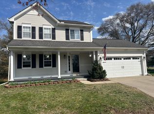 1360 Pond View Ct, Wixom, MI 48393
