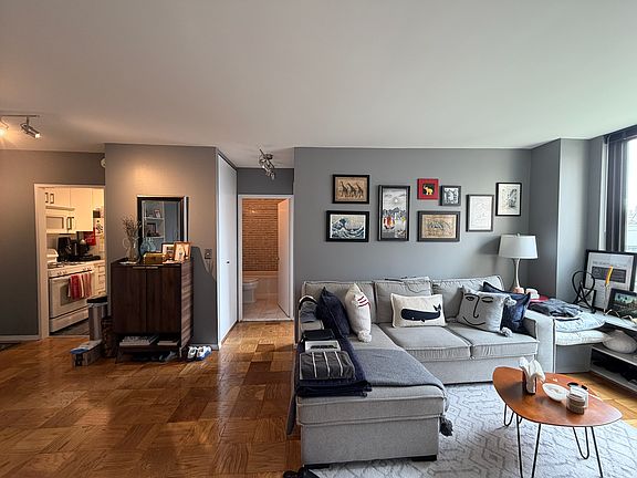 4th image of 111 E 30th St APT 8B