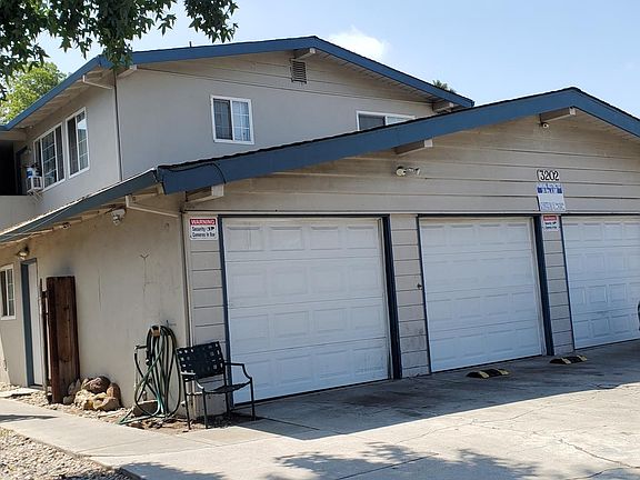 2nd image of 3202 Moorpark Ave APT 1