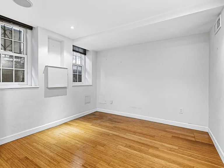 11 Fayette St #1 — Photo 9