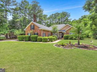 553 McGregor Cir, Richmond Hill, GA 31324