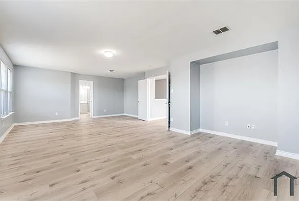 1600 Lionheart Dr — Photo 18
