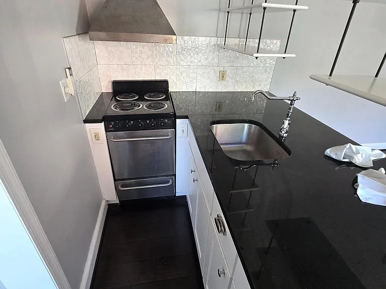 107 S Collington Ave #2 — Photo 3