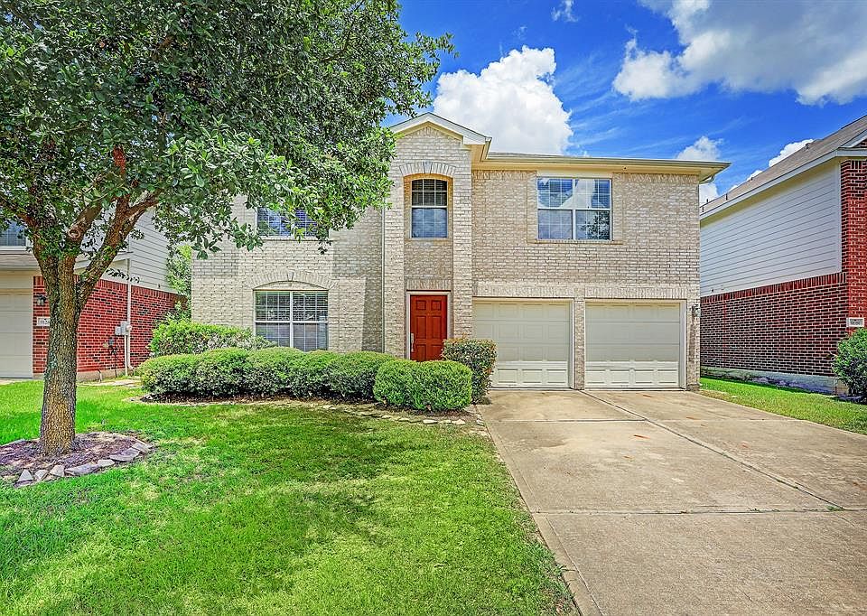 1st image of 9122 N Ferndale Place Dr