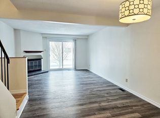 152 Valley Stream Dr, Ottawa, ON K2H9C6