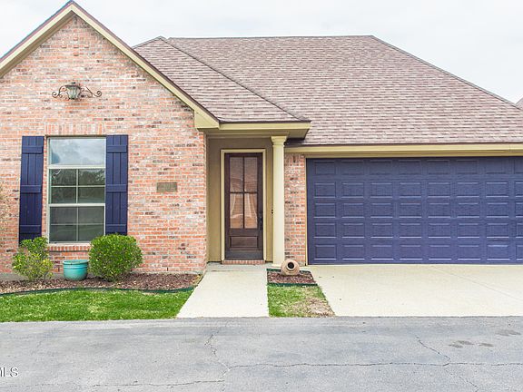 2nd image of 101 Woodbranch Ct