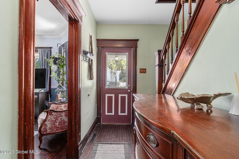 5th image of 229 Chism Street