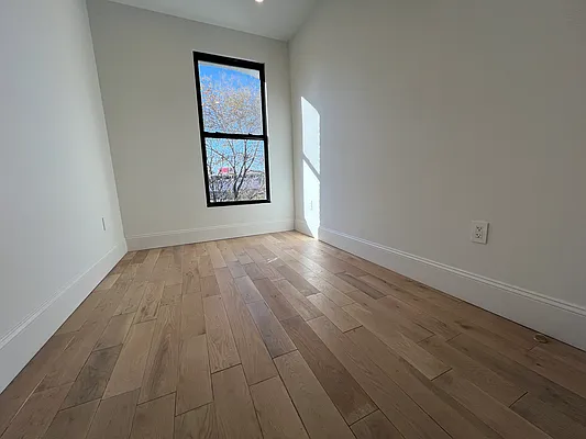 Rented by openigloo | media 10