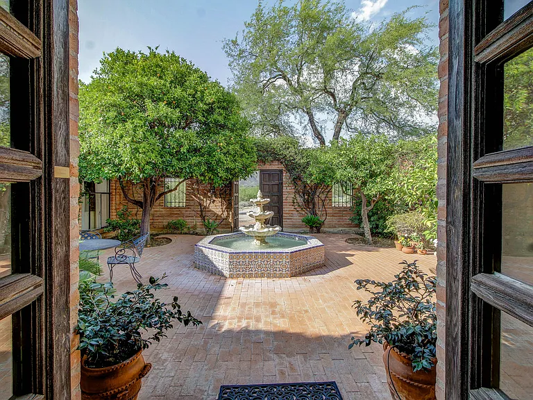 5350 E Camino Francisco Soza — Photo 19