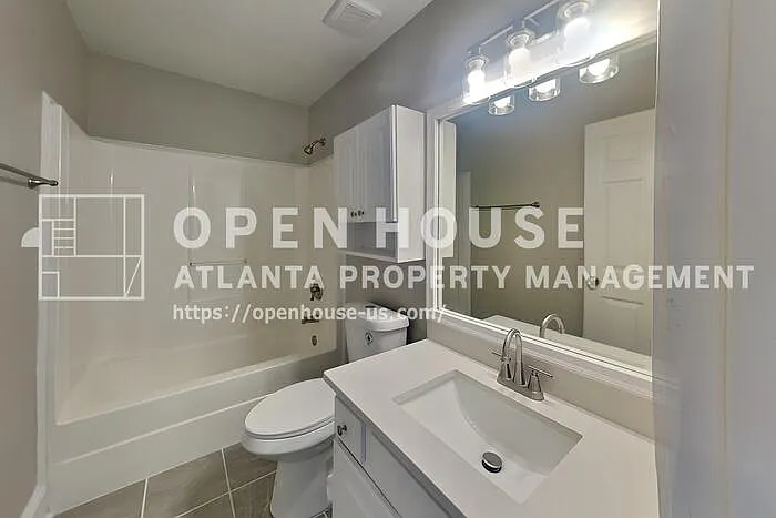 1907 Ascot Ter NW — Photo 15