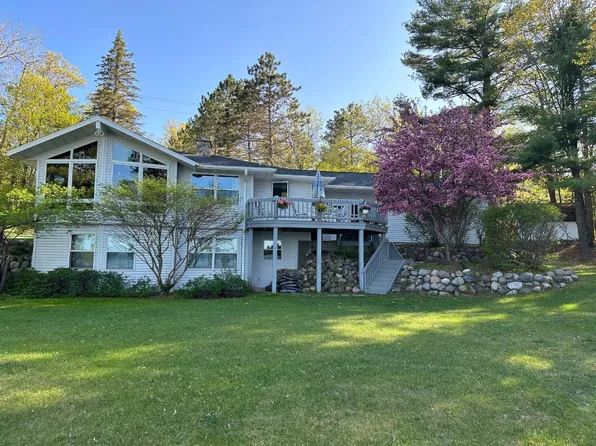 3568 Journeys End, Conover, WI 54519