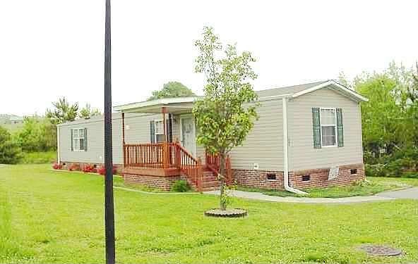 1st image of 211 Pebble Springs Dr