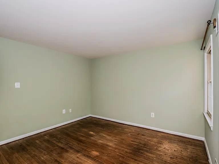730 7th St SE #24 — Photo 11