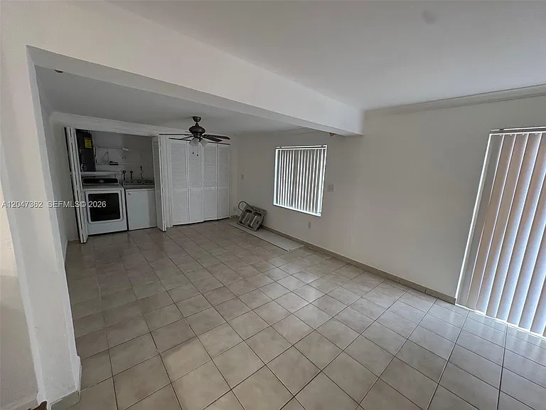 2928 SW 15th St — Photo 10