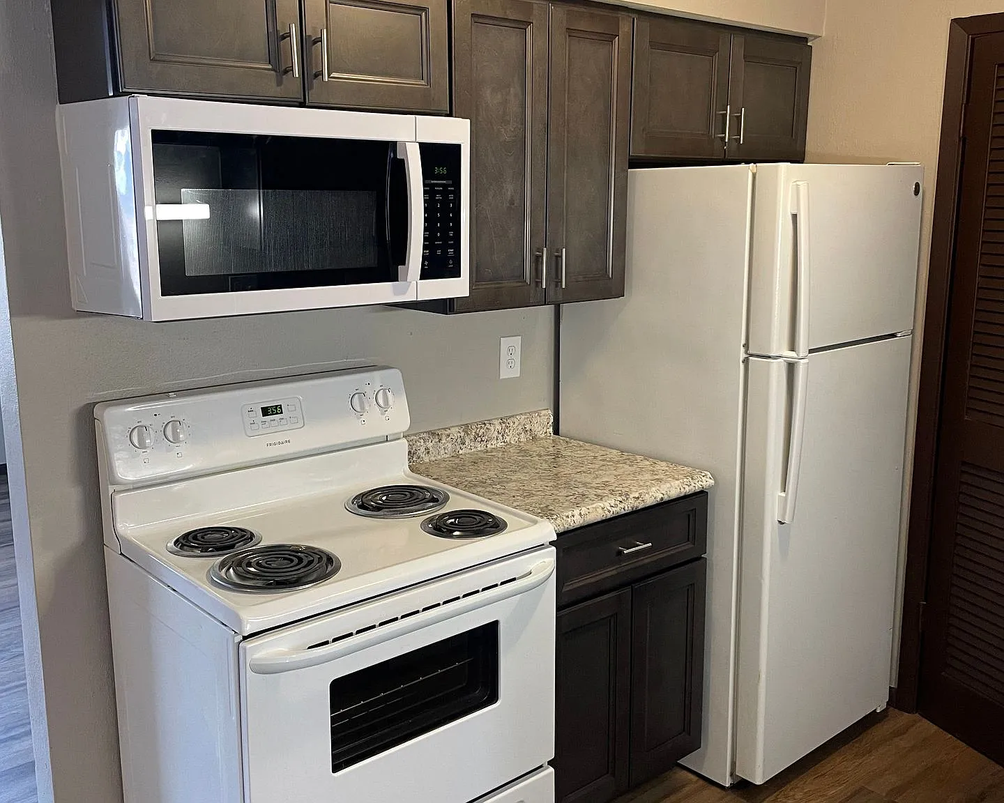 Brookside Apartments — Photo 4