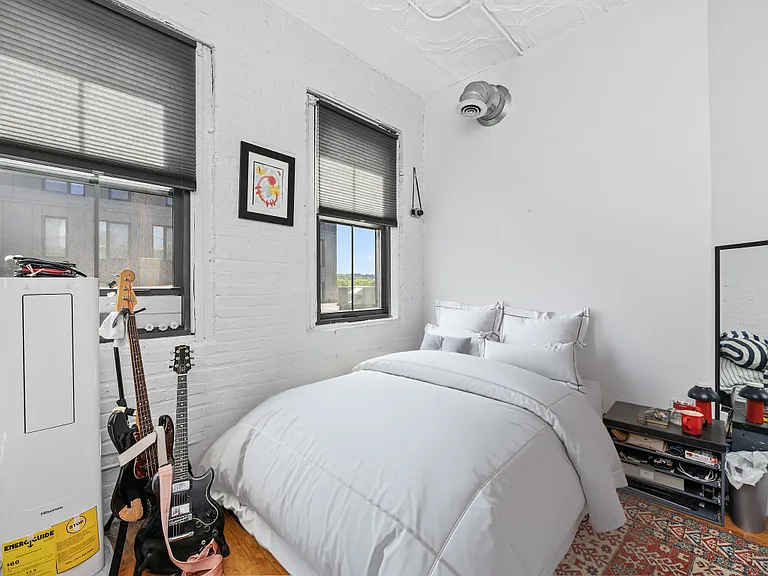 10 Williams St #44 — Photo 13