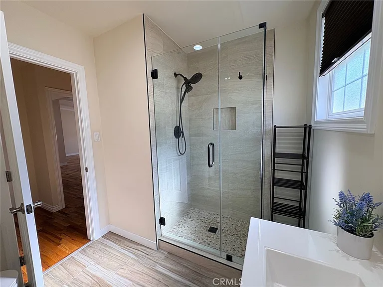 7502 Balcom Ave #7502 — Photo 20