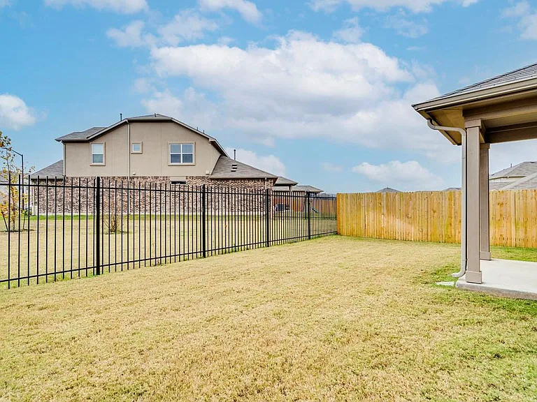448 Dubina Ave — Photo 26