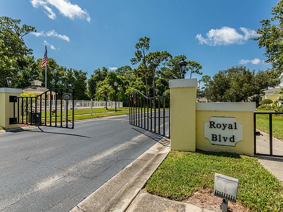2nd image of 1114 Royal Blvd
