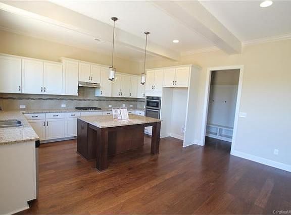 5th image of 119 Wheaton Ln