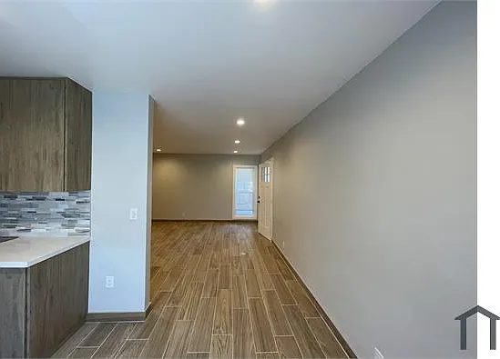 2 bed, $2,750 — Photo 2