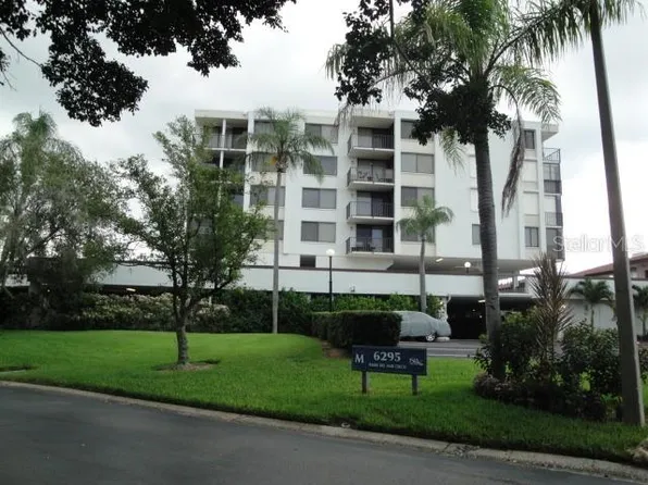 6295 Bahia Del Mar Cir, Saint Petersburg, FL