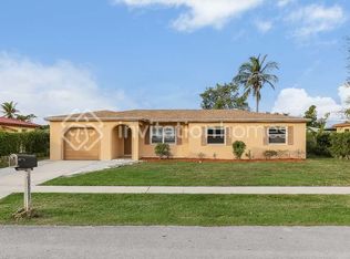 10685 Ember St, Boca Raton, FL 33428