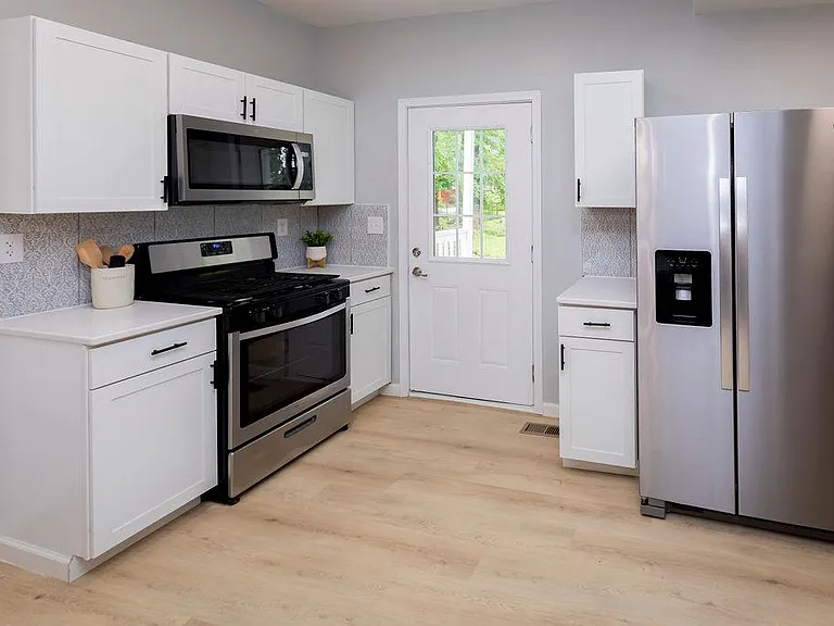 548 Fairwood Ave — Photo 15