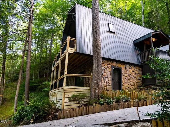 6237 Old Walland Hwy, Walland, TN 37886