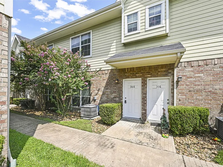 1520 Sherwood Forest St #301 — Photo 42