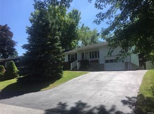 111 S Berkey Dr, Chittenango, NY 13037