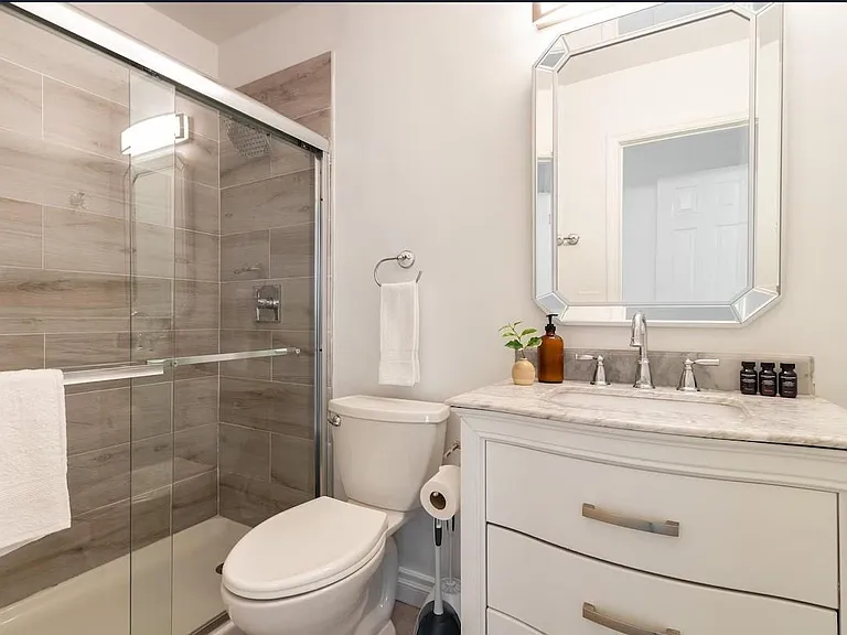 3350 NE 14th Ct — Photo 41