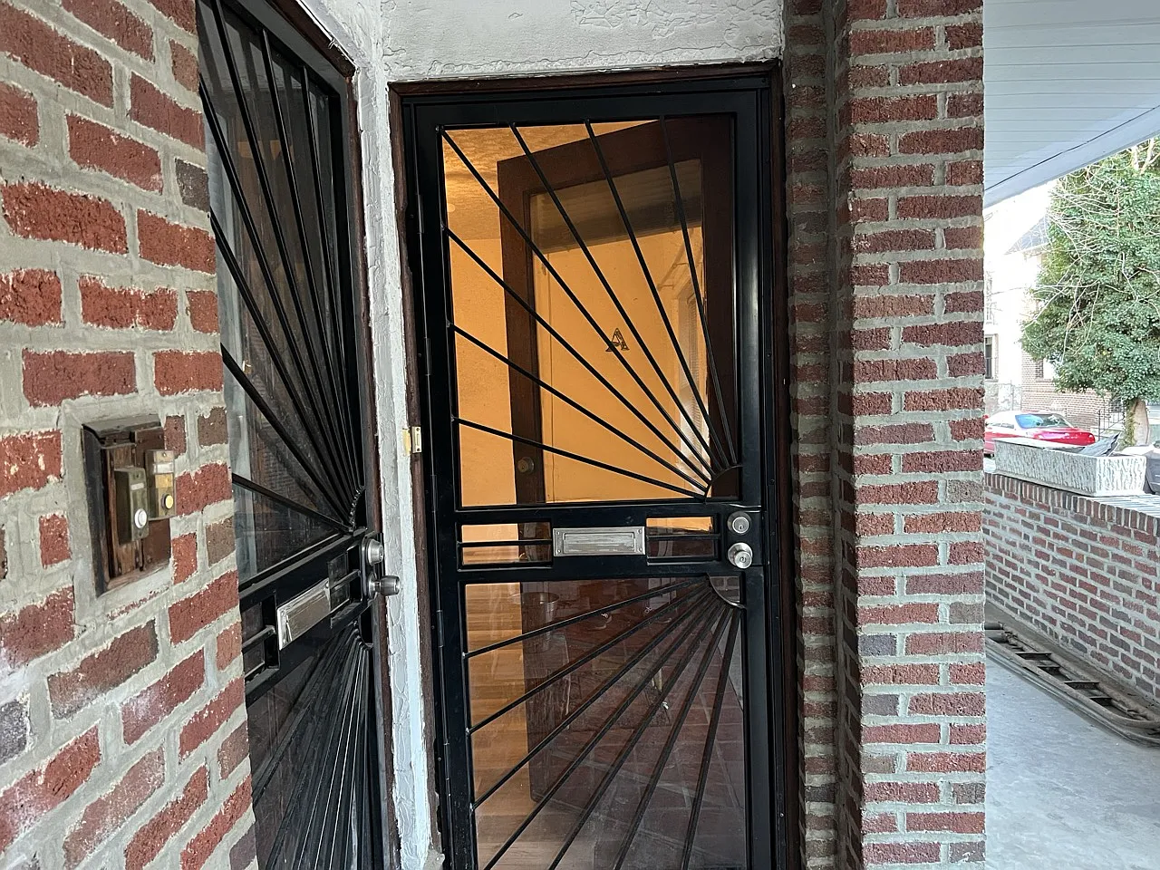 2 bed, 1044 sqft, $1,350 — Photo 4