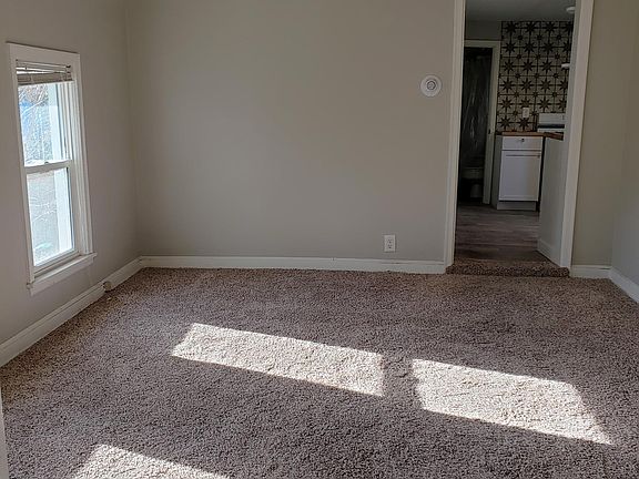 4th image of 1910 5th St NE #2