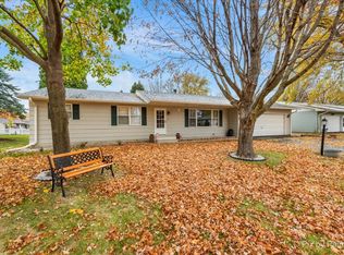 320 W Cleveland St, Waterman, IL 60556