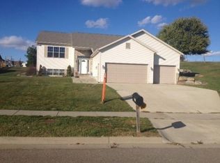 1113 15th St, Baraboo, WI 53913