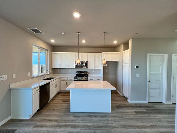 3rd image of 12085 Le Blanc Way