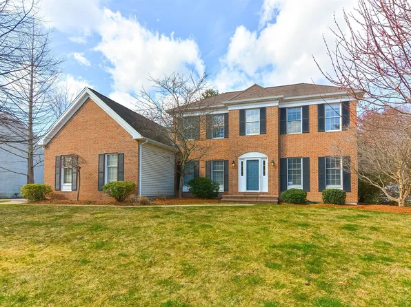 41 Hancock Rd, Franklin, MA 02038
