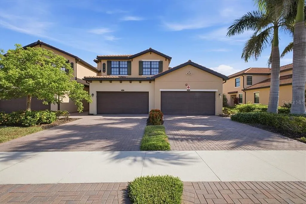 3 bed, 2.0 bath, 1737 sqft, $6,500 — Photo 1