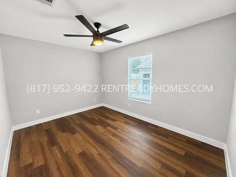 1104 Sunset Dr — Photo 10
